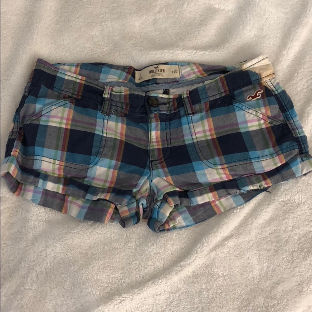 hollister plaid shorts